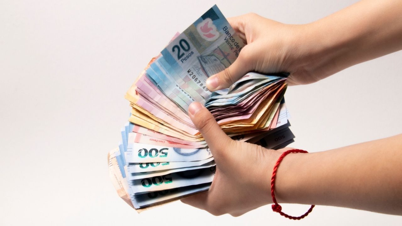 ¿Cómo retirar dinero de tu Afore en 2025?