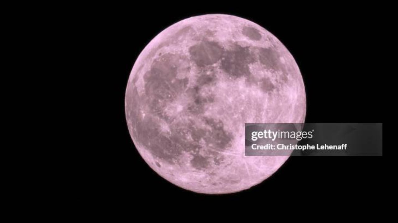 La Luna Rosa marca una de las primeras lunas llenas después de la equinoccio de primavera