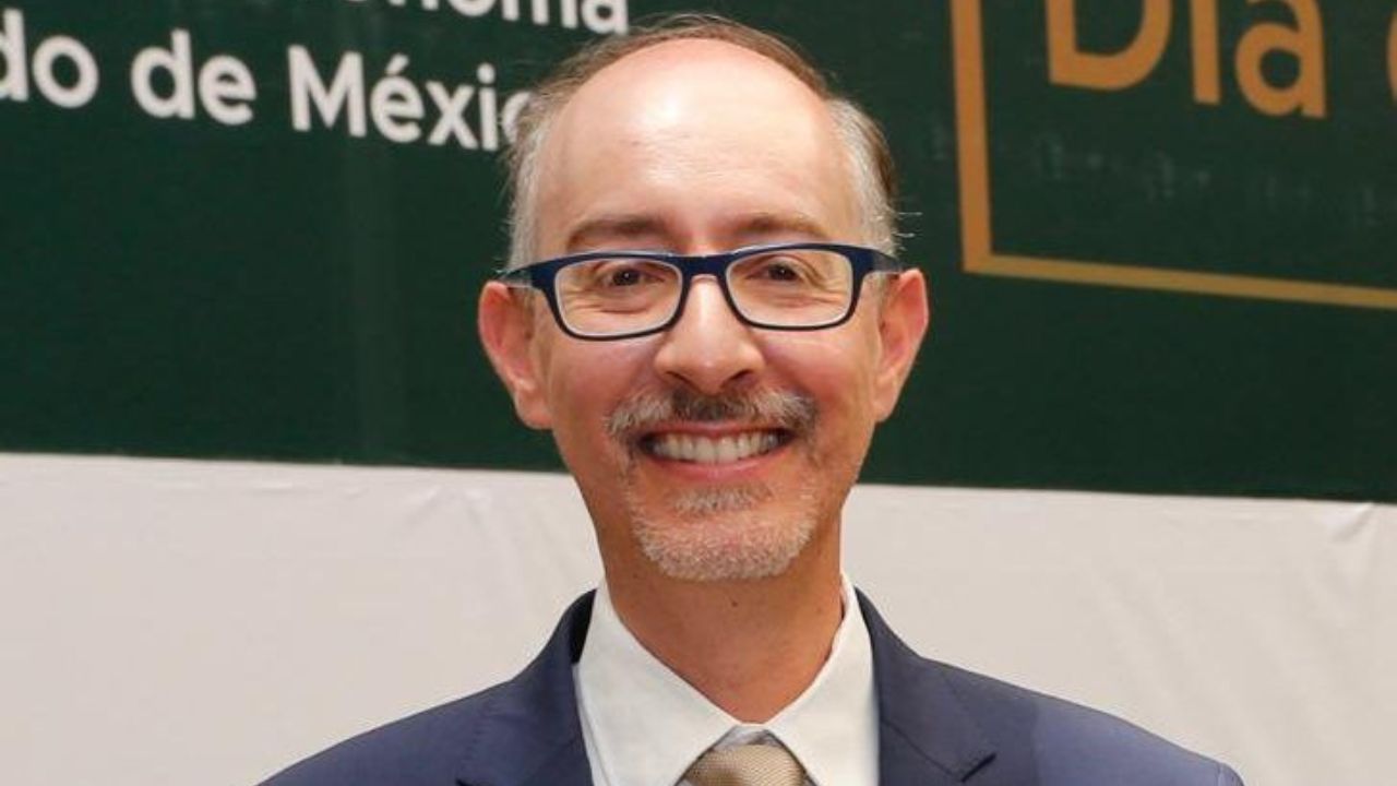 Renuncia Carlos Eduardo Barrera Díaz