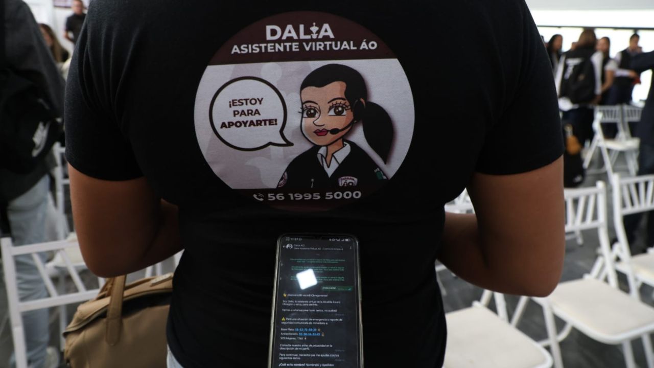 López Casarín encabezó la presentación de "Dalia Asistente Virtual" para gestionar solicitudes ciudadanas por WhatsApp en Álvaro Obregón.
