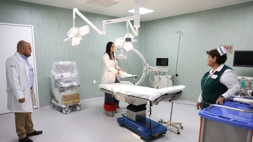 Sheinbaum aseguró que en el país se requieren 3 mil 330 equipos para los hospitales IMSS-Bienestar, por lo que autorizó la inversión.