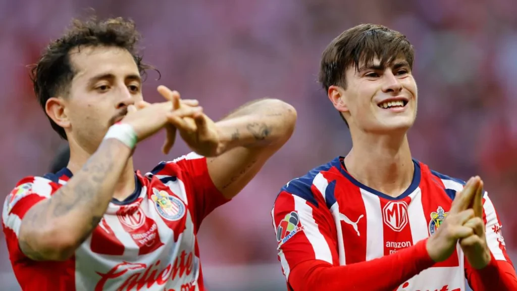  Las Chivas vencieron 2-1 al Cincinnati.