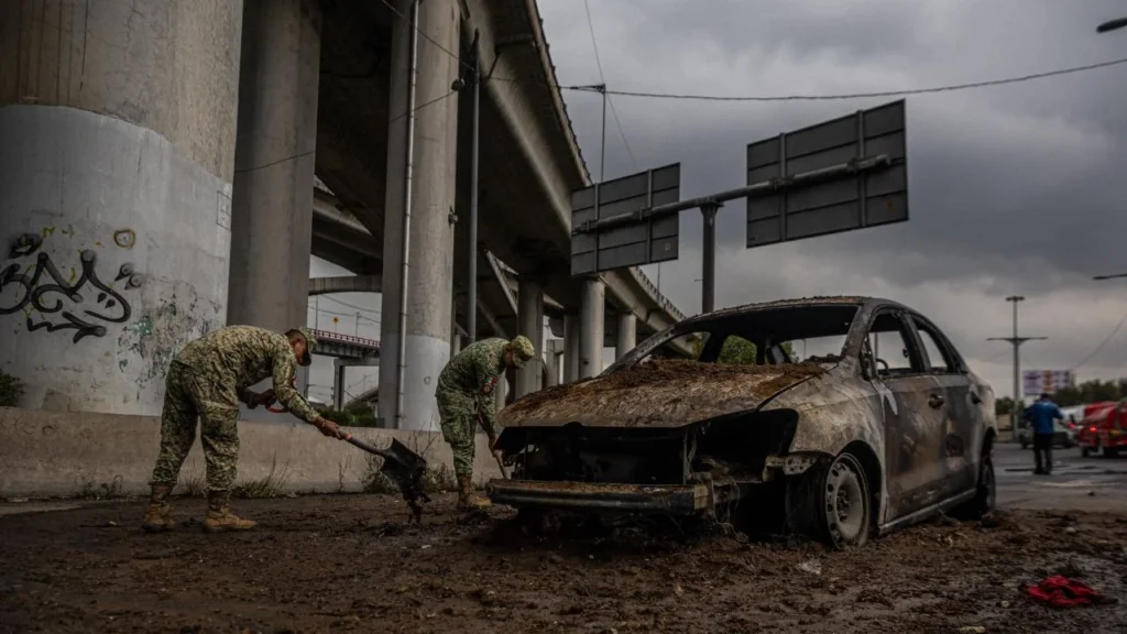 Al corte, el balance de víctimas por la explosión de una pipa de gas en el Puente de la Concordia ascendió a 8 personas muertas y 94 lesionadas