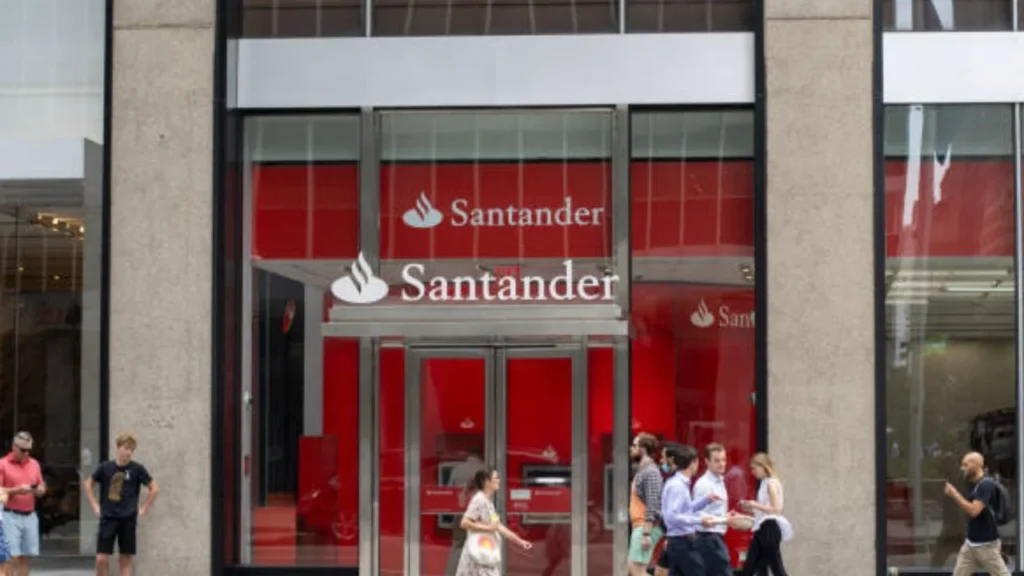 El MTU que implementará Santander,  es un mecanismo de seguridad que permitirá a los clientes establecer un límite máximo de transacciones digitales