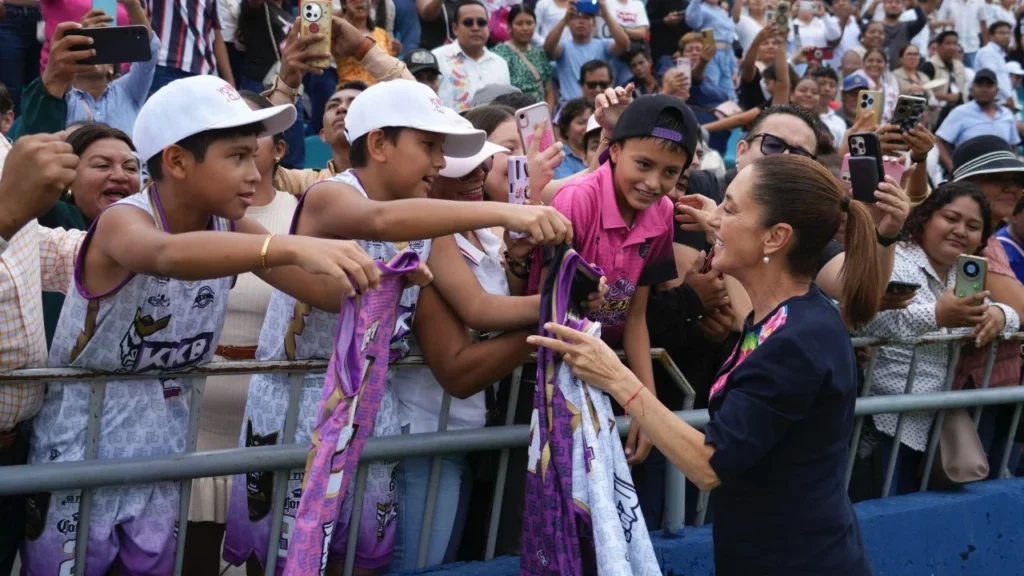En su visita a Tapachula, Chiapas, Claudia Sheinbaum le recordó a la población la fortaleza su gran convicción.