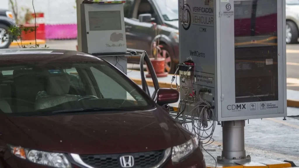 Estos son los autos deben cumplir la verificación en octubre 2025