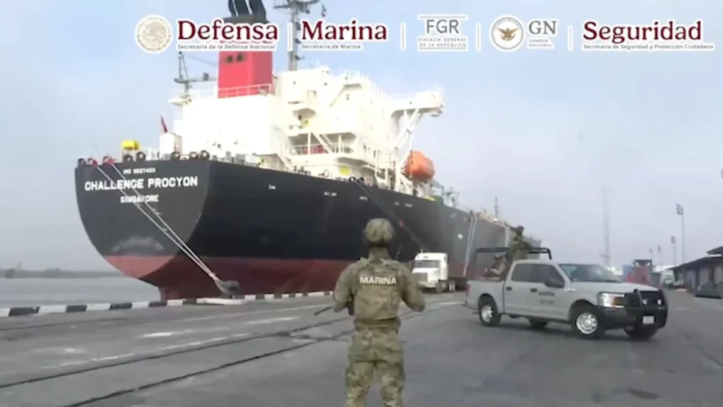 La Marina informó el hallazgo sin vida del capitán, Abraham Jeremías Pérez, presuntamente implicado en huachicol fiscal.