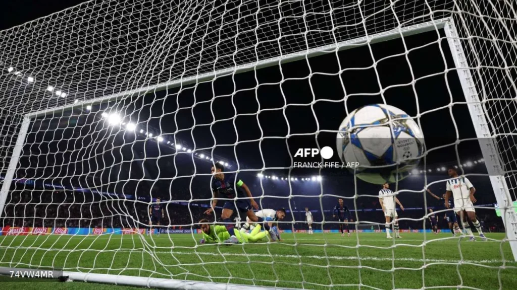 Una de las anotaciones del PSG ante el Atalanta.
