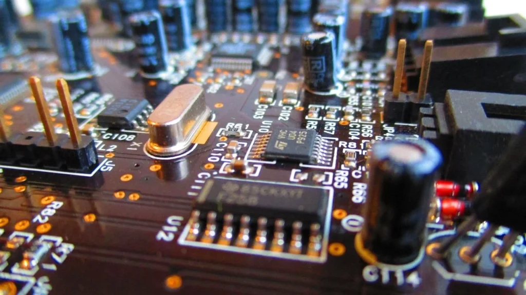 ¿Qué es la obsolescencia programada y cómo afecta tus finanzas?