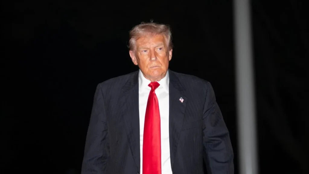 Un correo de Epstein afirma que Trump sabía de las actividades ilícitas