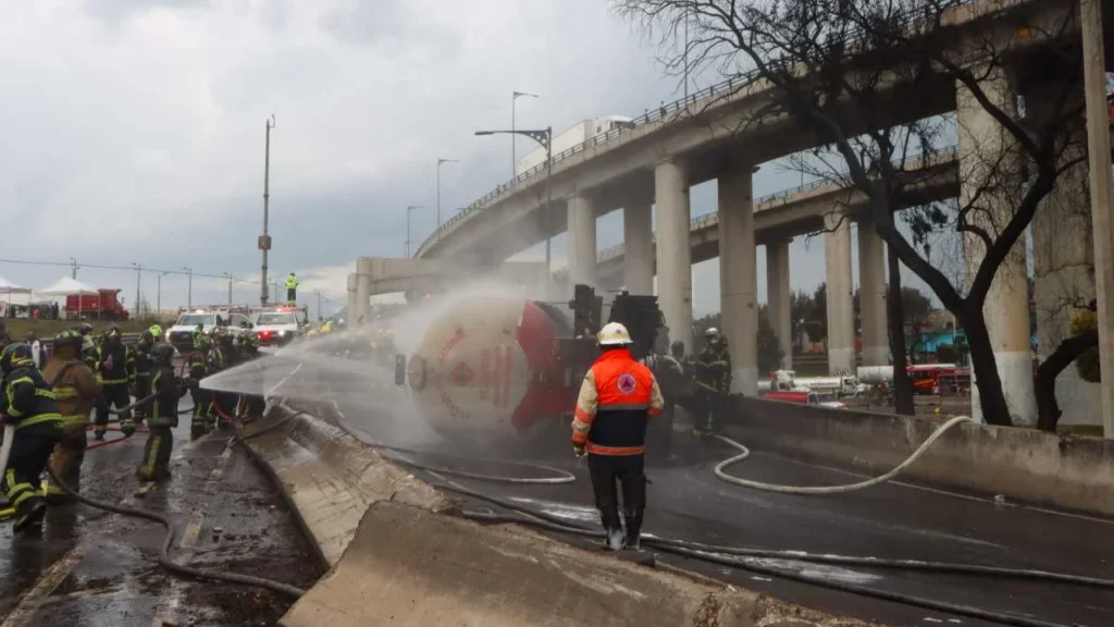La explosión de la pipa de gas dejó 32 víctimas mortales.