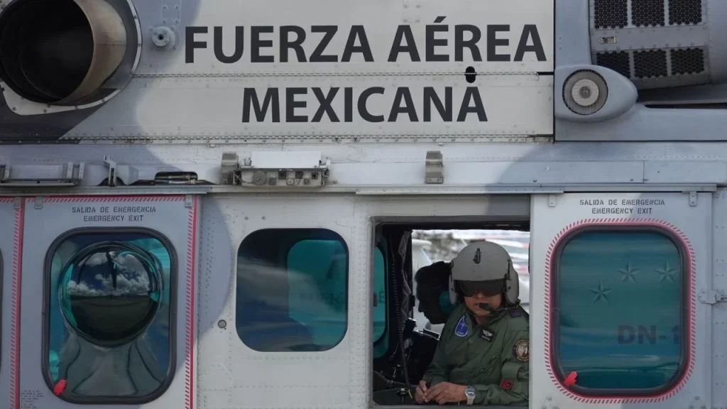 El decreto incluye a la Secretaría de la Defensa Nacional a cargo de la protección y vigilancia del Espacio Aéreo Mexicano.
