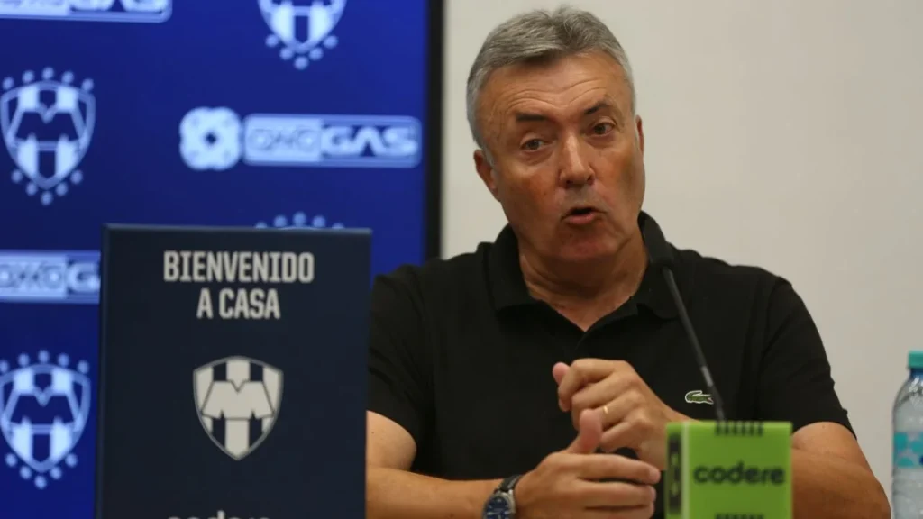 Rayados anuncia la salida de Domènec Torrent