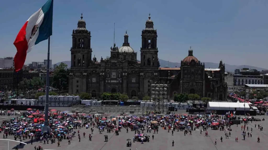 Las autoridades capitalinas destacaron que por precaución, los maestros de la CNTE no podrán hacer su plantón en el Zócalo.