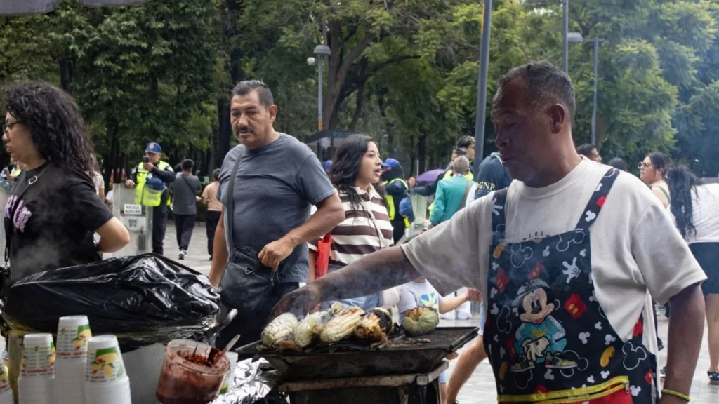 CDMX limita a 70 puestos comercio ambulante en Alameda