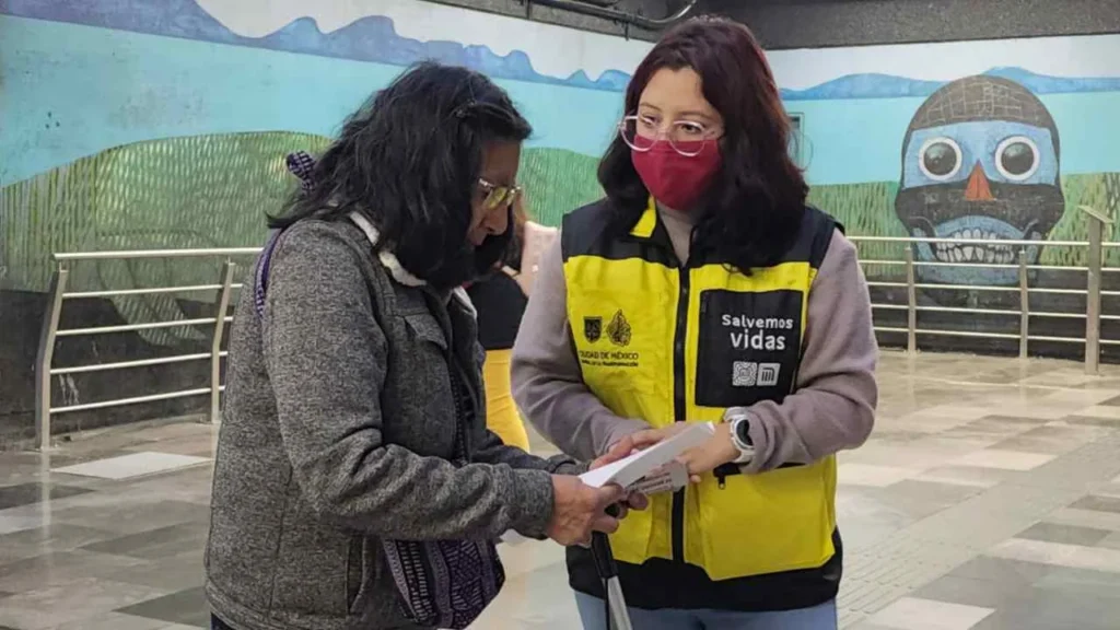 Durante una reunión virtual con los directivos del Metro de Santiago, se realizó un intercambio de experiencias enfocadas a la prevención de la ideación suicida.