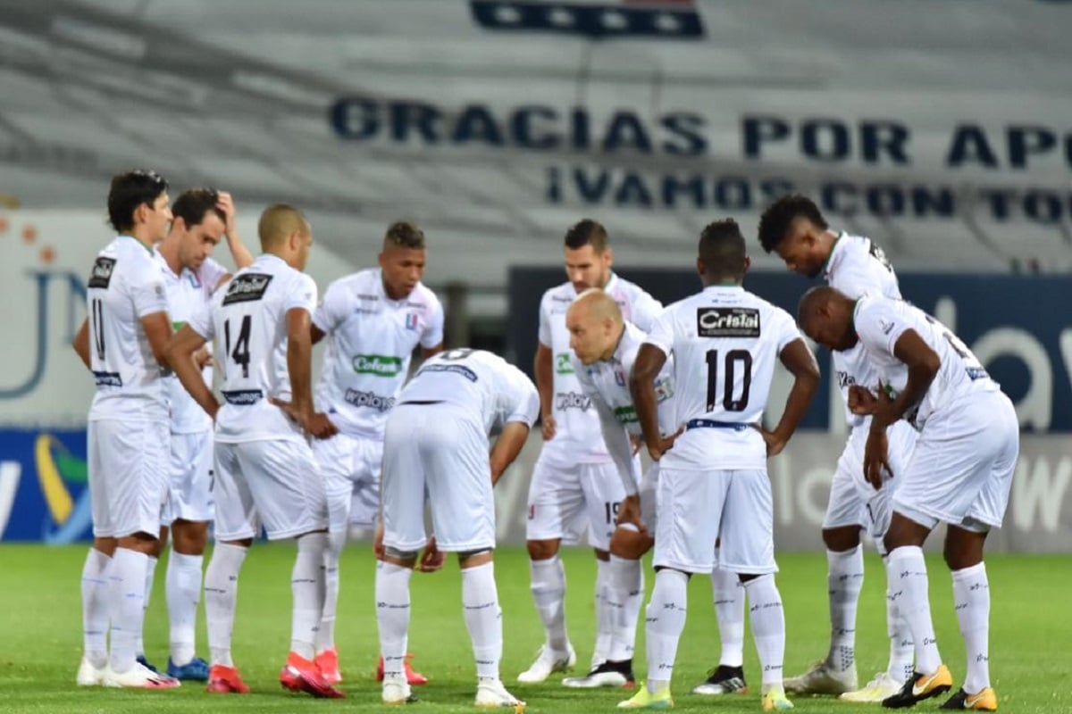once-caldas-positivos-coronavirus