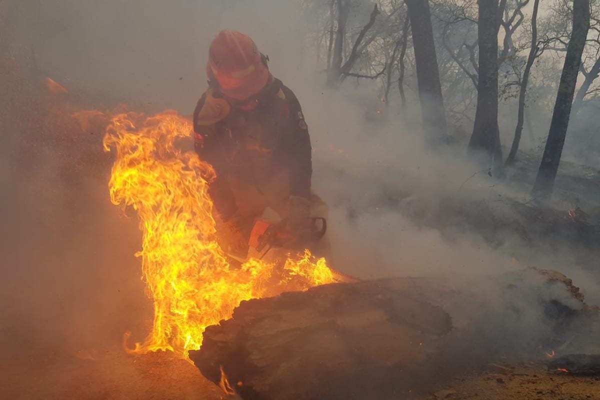 incendio en Sierra de Santiago