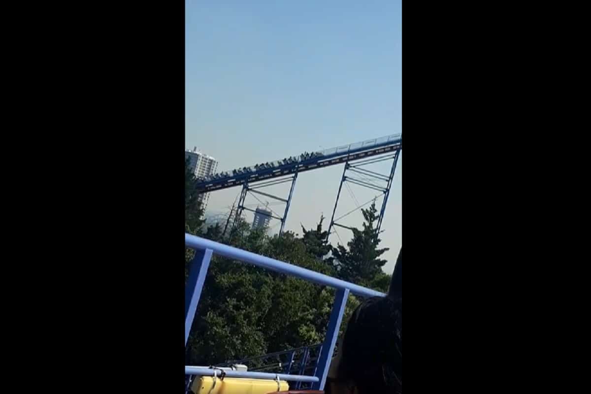 Six Flags