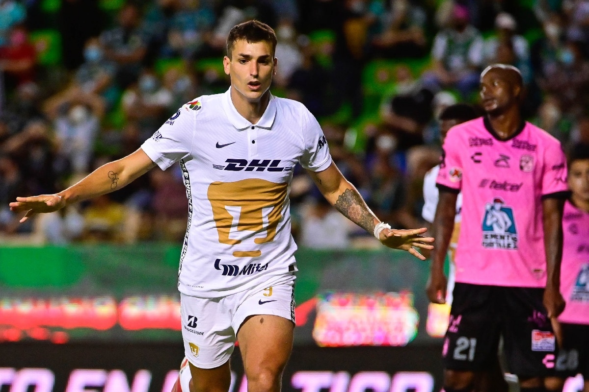 Pumas vence de manera sorpresiva 2-1 al León