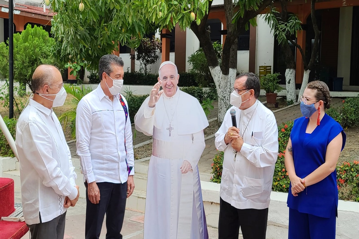Papamóvil