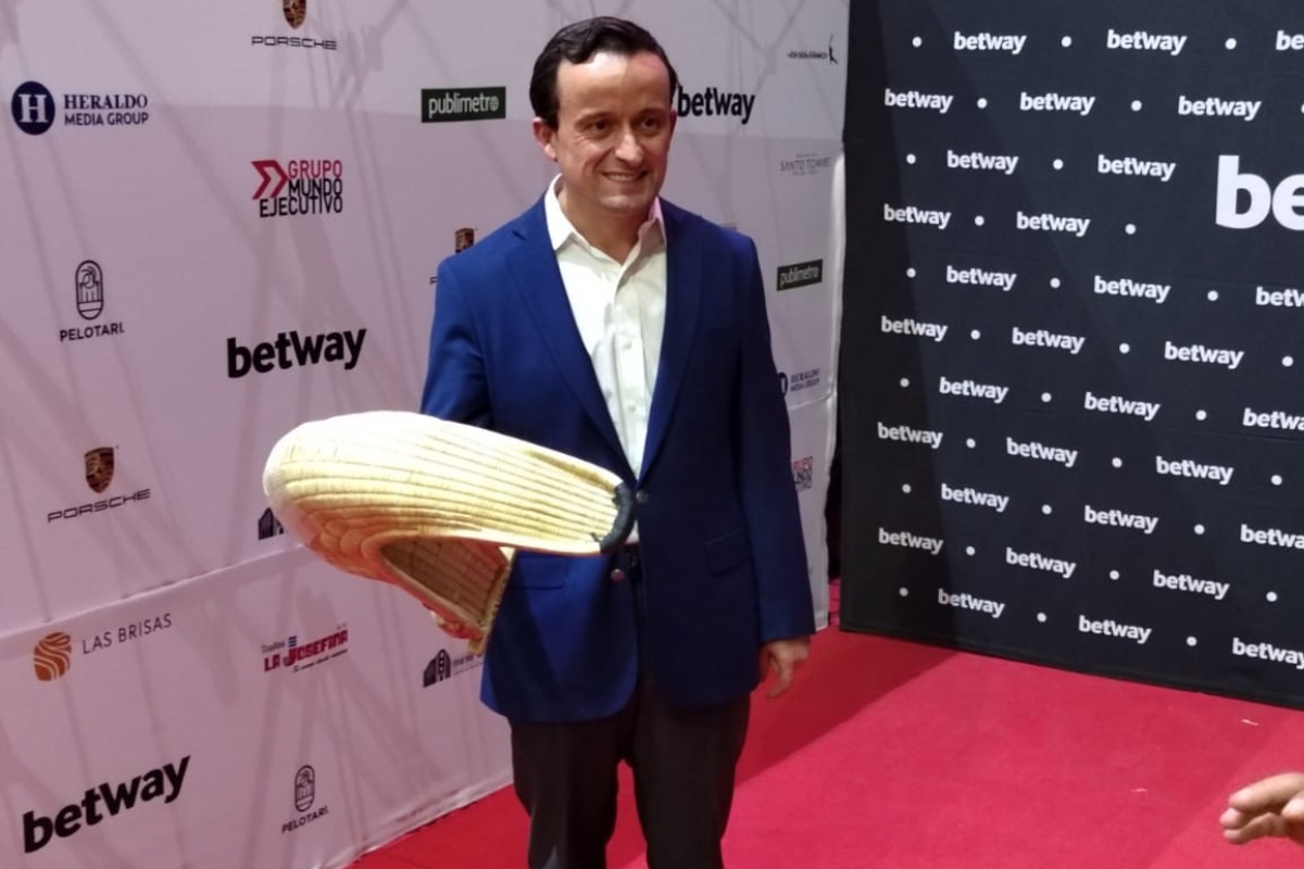 Mikel Arreola inaugura el Jai Alai Frontón México 2022