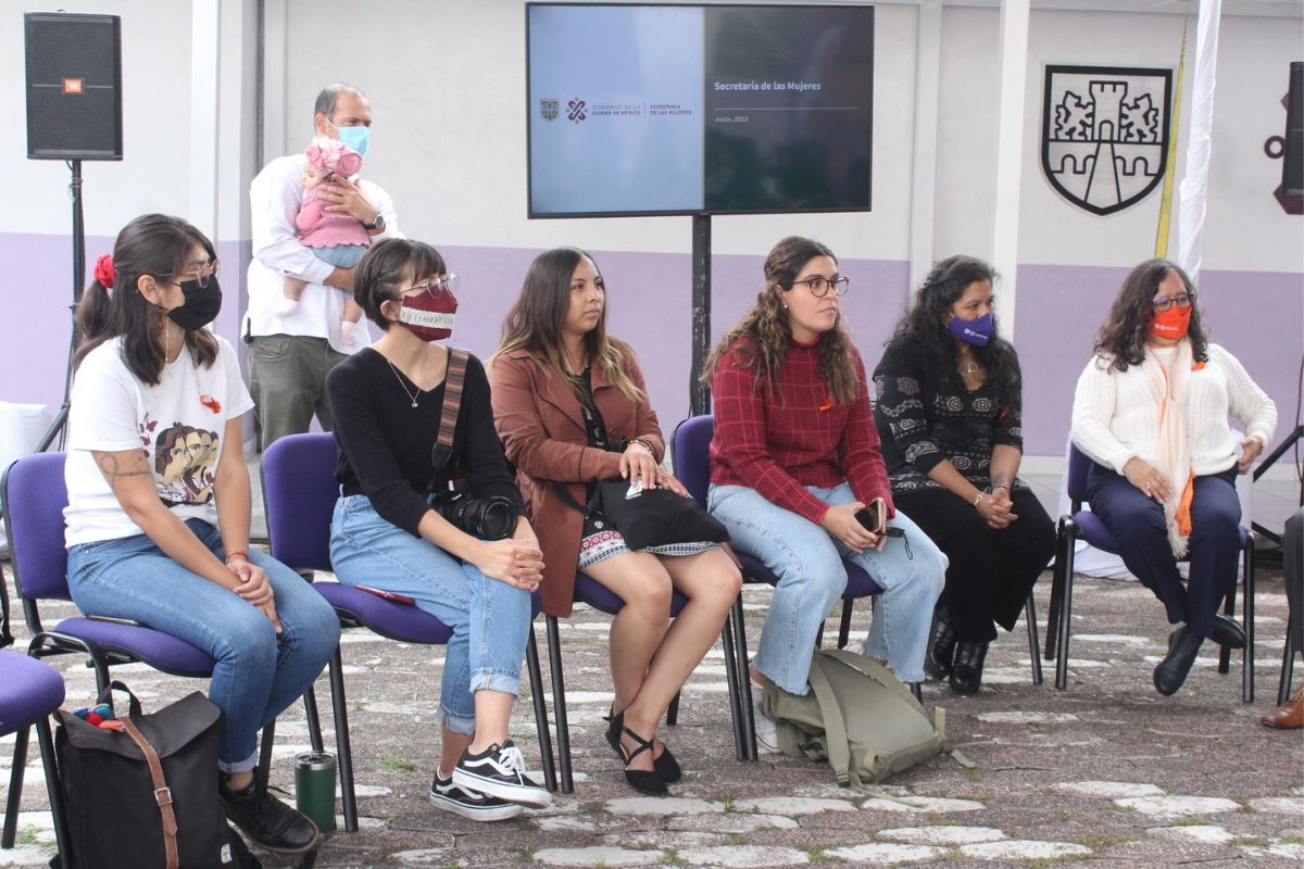 Mujeres
