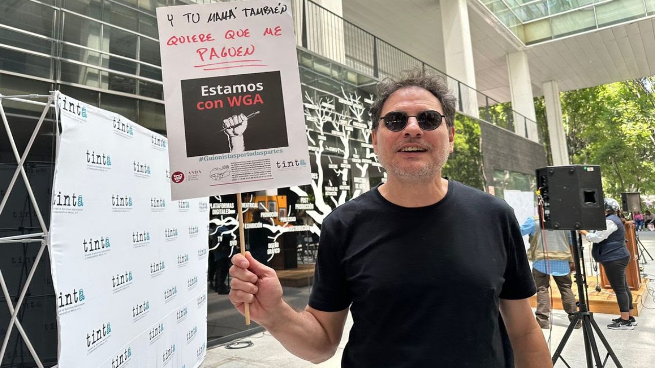 escritores protesta