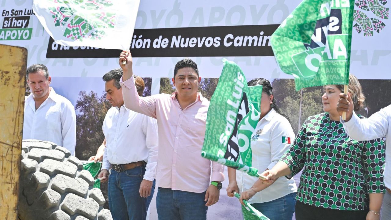 Ricardo Gallardo arranca camino de acceso al Tec de Tamazunchale