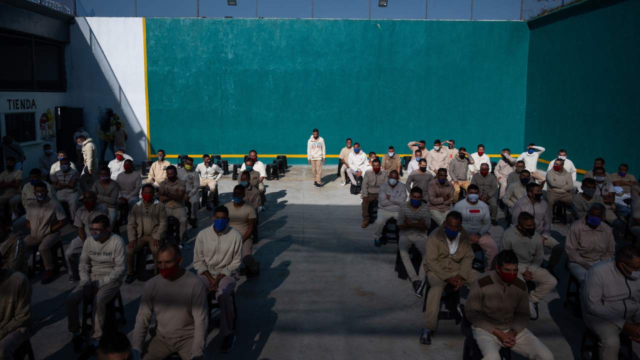Durante el 2021 el ingreso de teléfonos celulares a los centros penitenciarios del país se incrementó 91%.