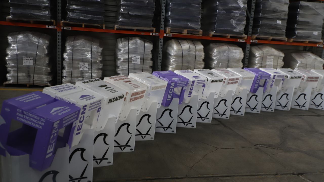 Arranca INE distribución de materiales electorales a presidentes de casilla