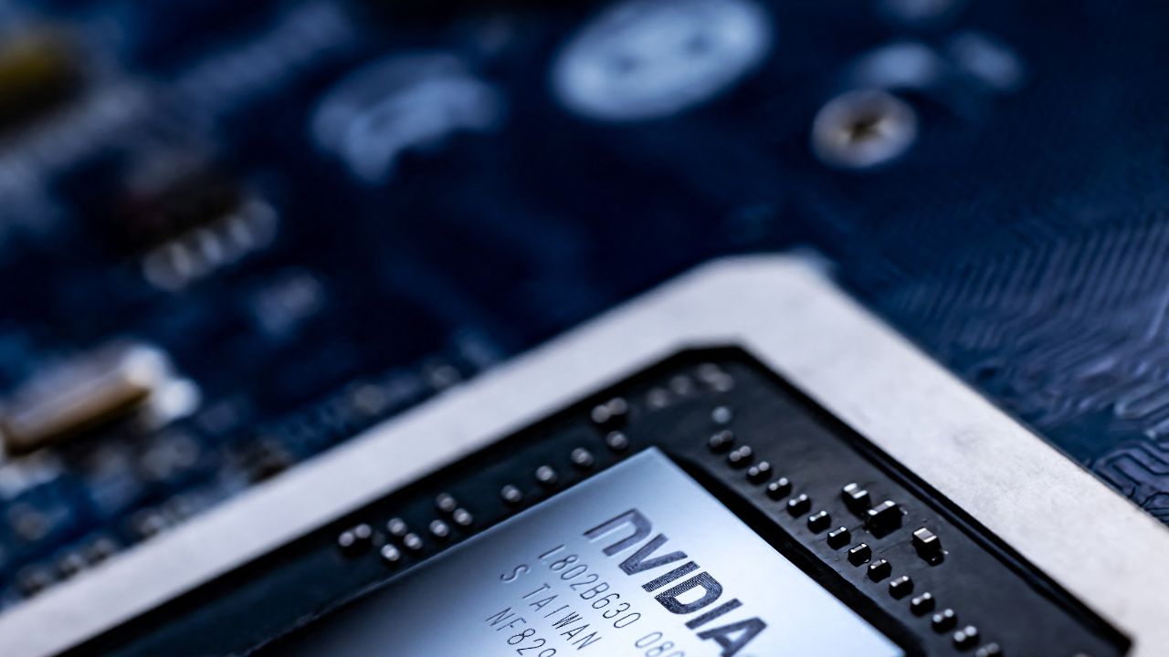 El gigante estadounidense de los semiconductores Nvidia superó una vez más por amplio margen las expectativas para el primer trimestre de su ejercicio fiscal