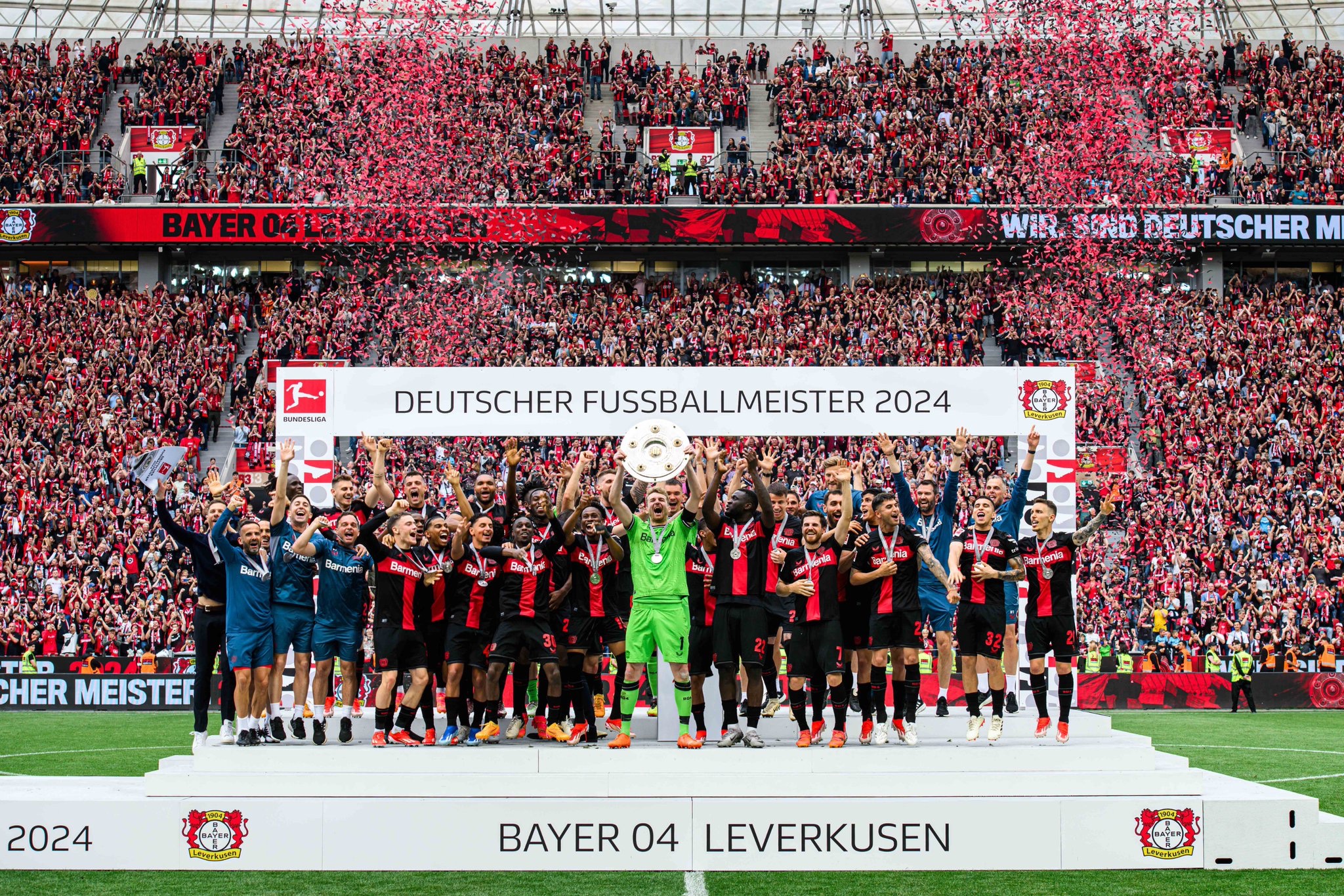 Por primera vez en su historia, el Bayer Leverkusen se ha coronado campeón de la Bundesliga sin haber perdido un sólo partido.