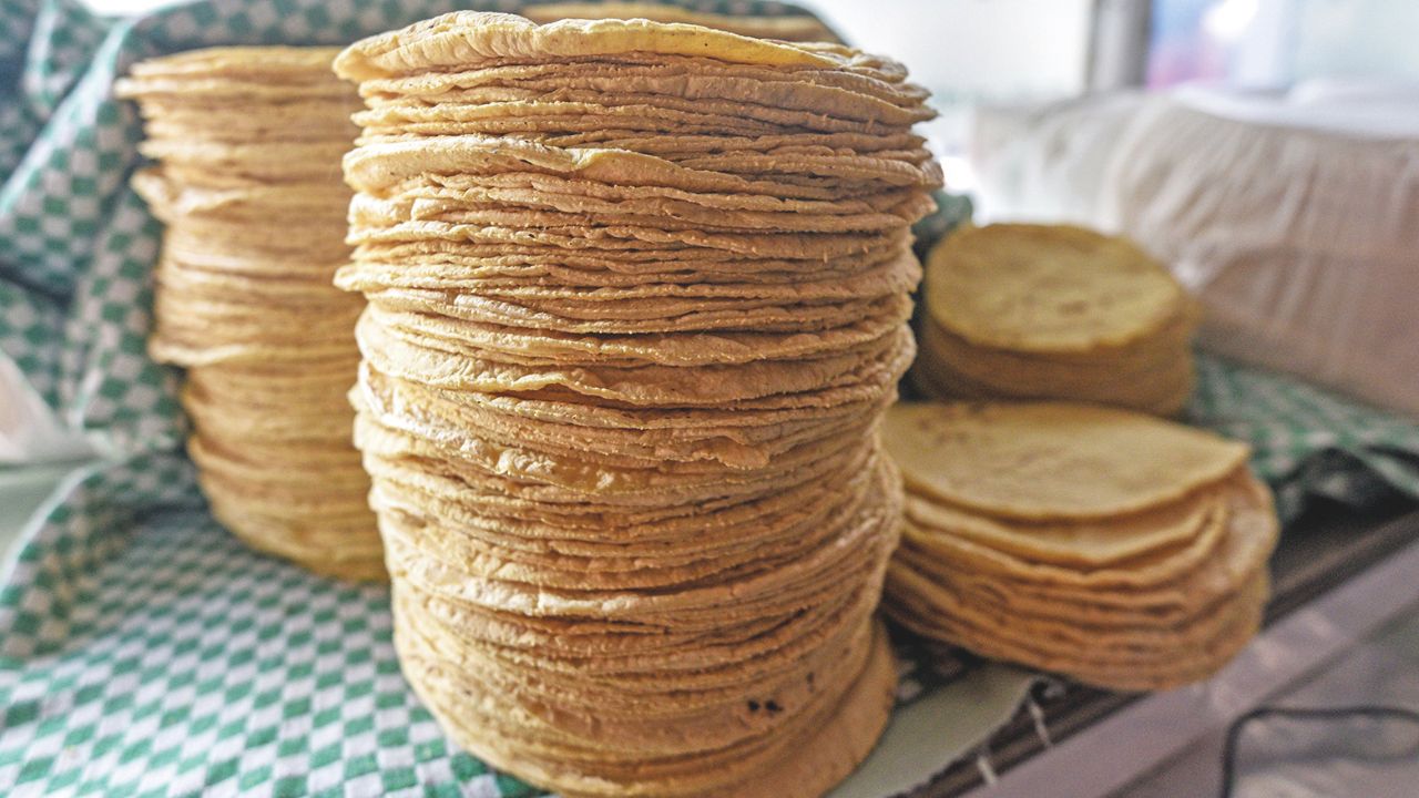 La tortilla, el alimento básico en la cultura mexicana