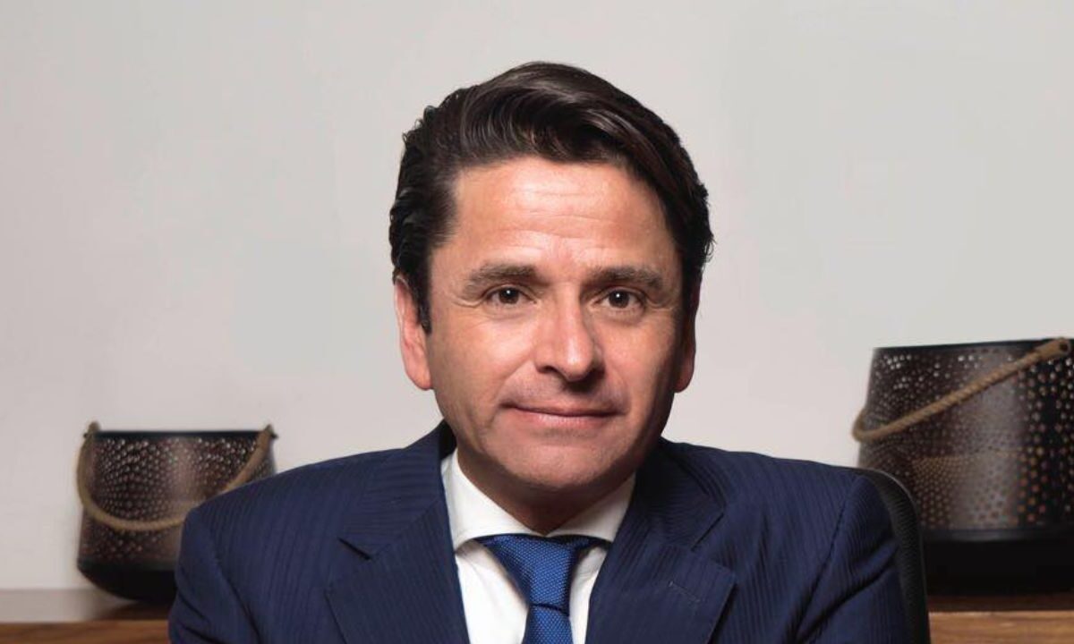 Cuauhtémoc Ochoa aseguró que la iniciativa que permite a los patrones descontar de la nómina el salario para el pago de adeudos de los trabajadores, está detenida.