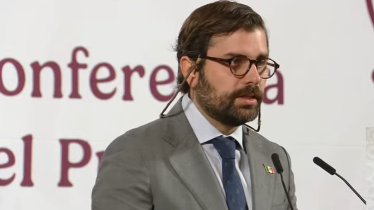 Alejandro Svarch presenta el avance de 'La muestra viaja'