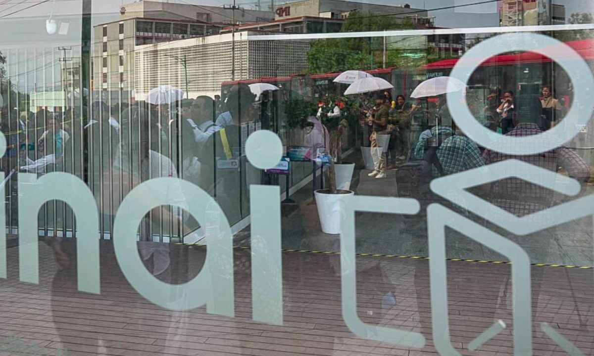 Trabajadores del INAI rechazan acuerdo de liquidaciones