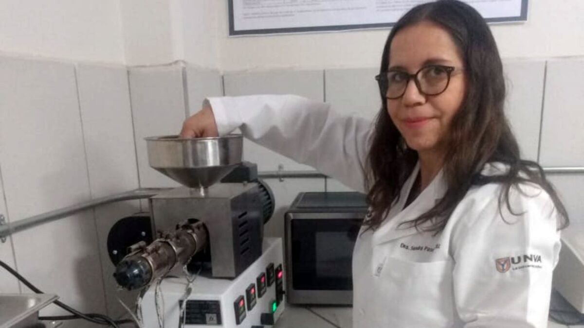 300 especies de nopal son la que existen y de ésas,  sólo 12 son alimento para humanos y animales