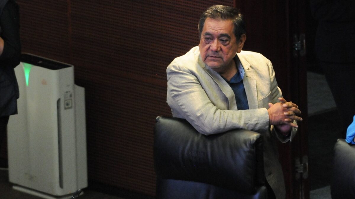 Salgado Macedonio, senador morenista, solicitó una segunda licencia