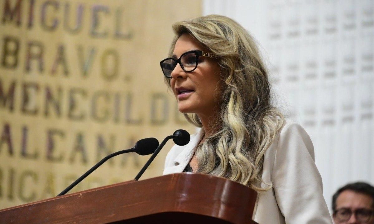Nora Arias del PRD