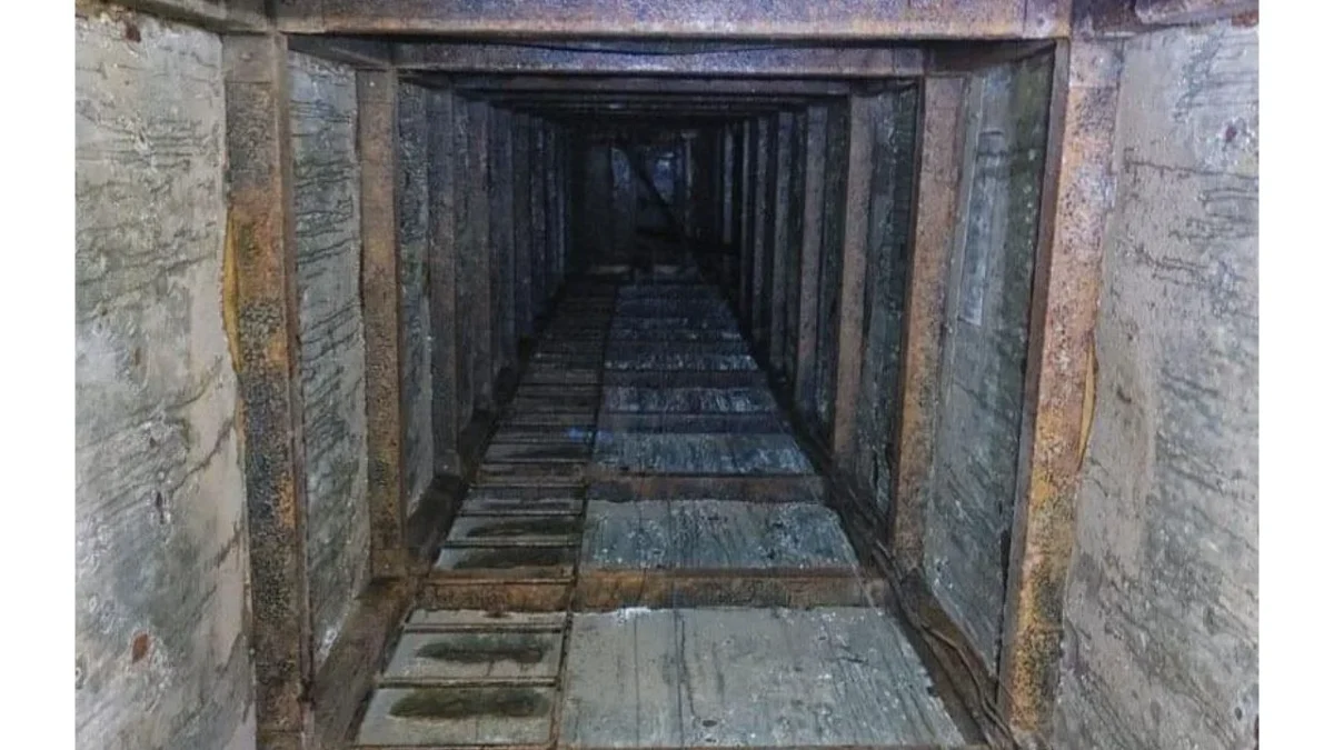 En Tijuana, localizan un túnel de aproximadamente 600 metros de longitud que conectaba a México con Estados Unidos