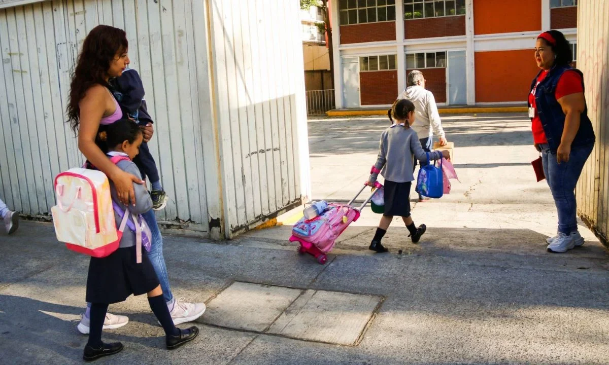 Toma nota, la Secretaría de Educación Pública (SEP) dio a conocer el calendario oficial para el Ciclo Escolar 2025-2026; así quedó.
