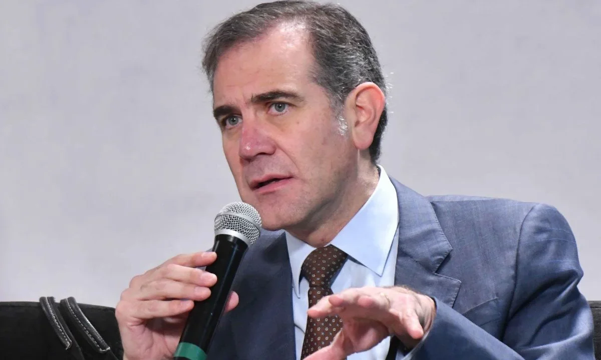 Propone SCJN amparar a Lorenzo Córdova