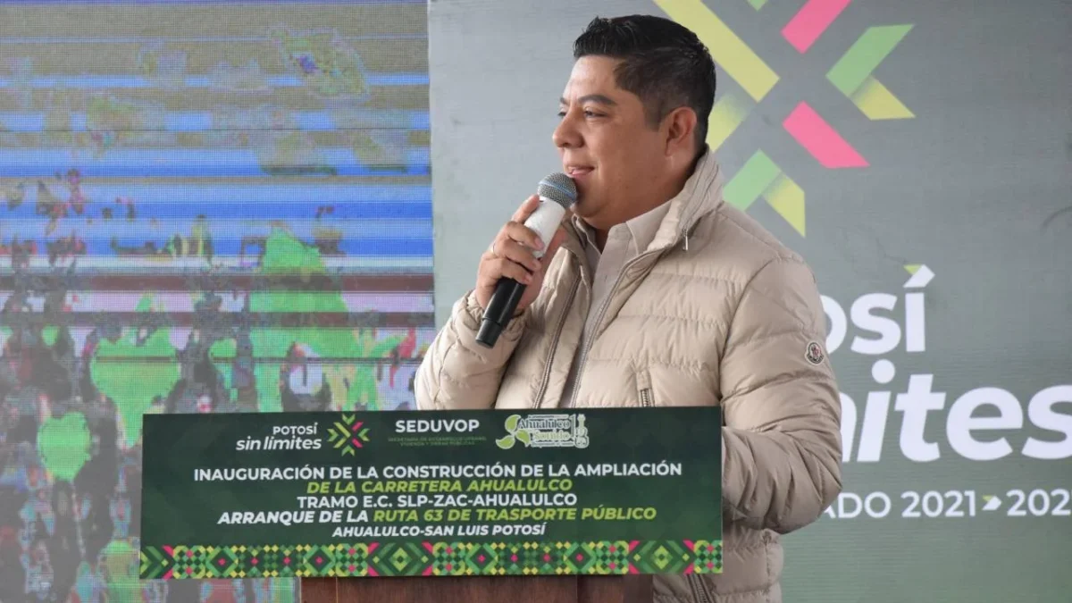 El gobernador de San Luis Potosí, Ricardo Gallardo, cumplió a Ahualulco con la supercarretera Zacatecas a Ahualulco.