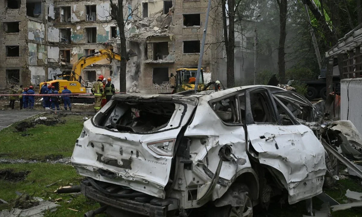 De acuerdo con la policía ucraniana, el ejército ruso lanzó varios misiles sobre las ciudades de Dnipró y Samar
