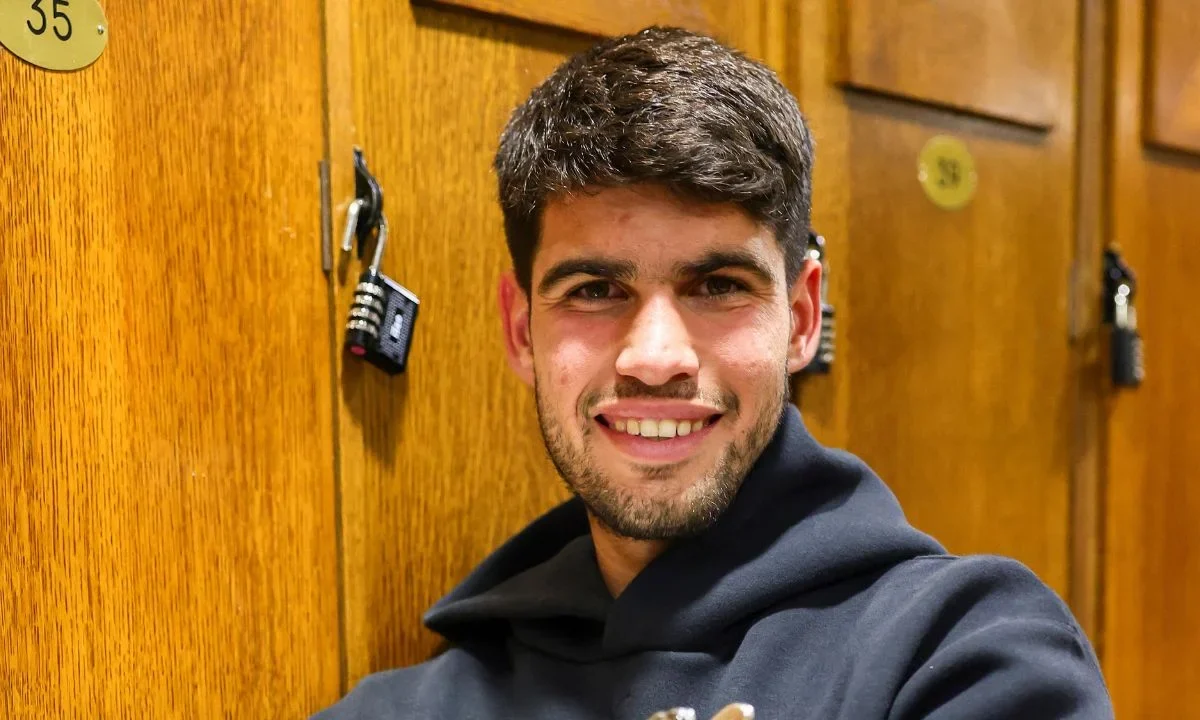 La creciente carrera de Alcaraz en el tenis y sus múltiples títulos en la ATP han llevado su fortuna a superar los 45 millones de euros en ganancias.