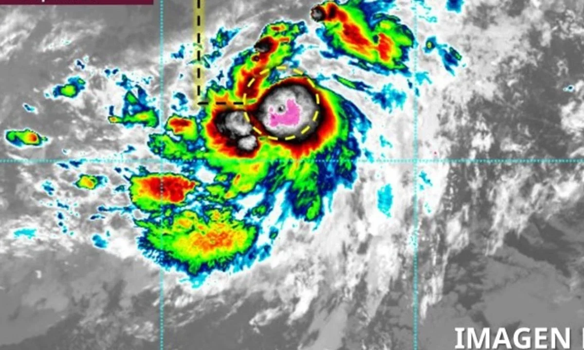 Hoy jueves 31 de julio, se forman la tormenta tropical Gil en aguas del Pacífico Nororiental