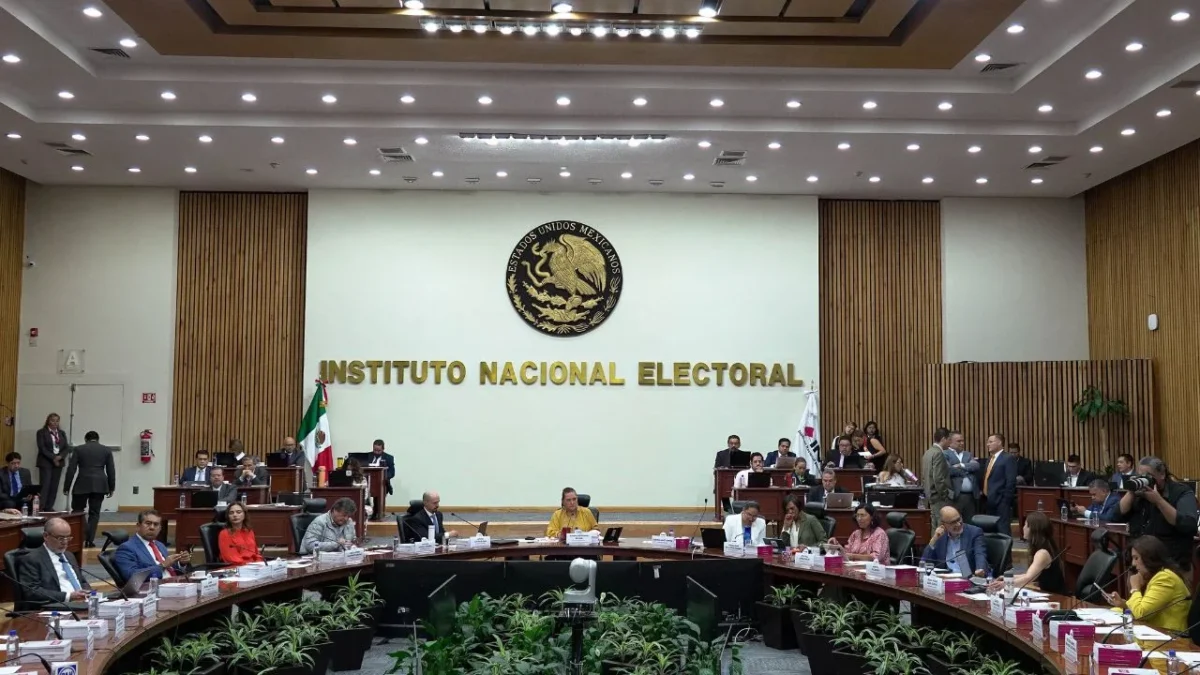 Priista cuestiona a morenistas por uso de Pegasus y acusaciones de narcotráfico, autoritarismo y espionaje 