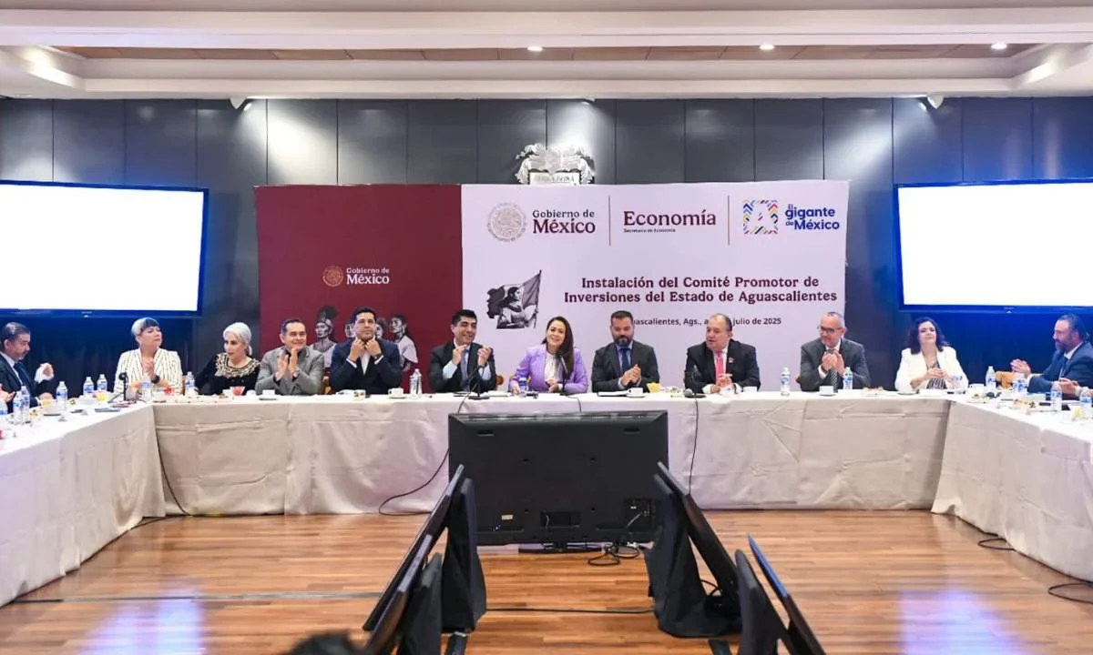 Instalan comité para atraer más inversiones al estado de Aguascalientes.