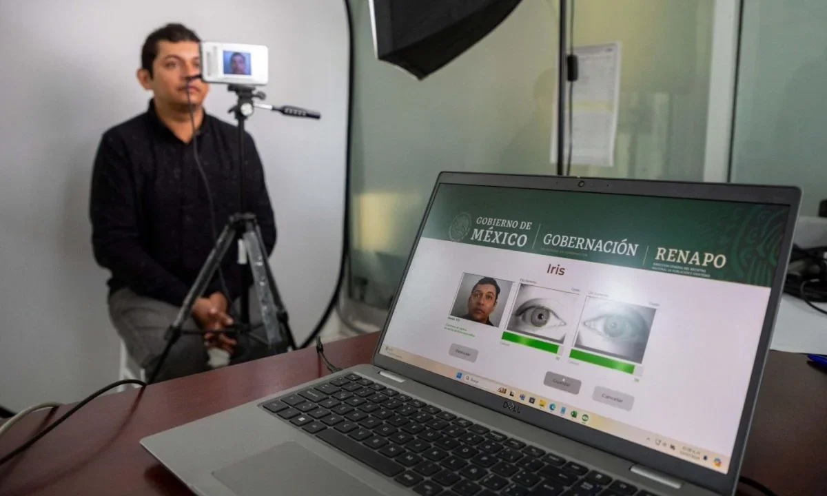 En municipios de Veracruz la toma de iris para la CURP biométrica ya se está realizando.